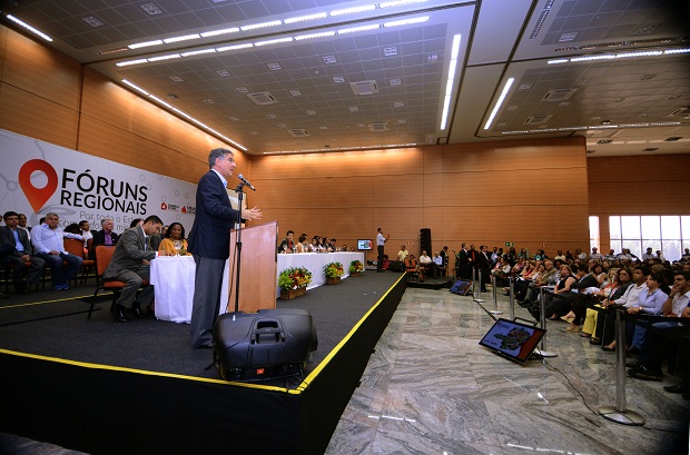 Pimentel destacou que a sua gestão está voltada para atender às demandas da população. Foto: Manoel Marques/Imprensa MG