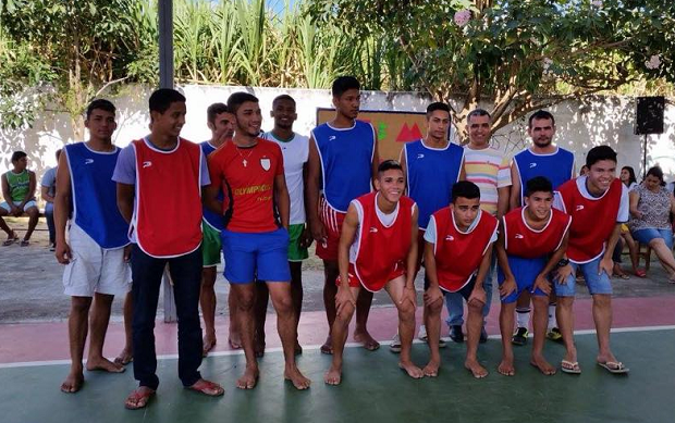 Os jovens da Escola José Ferreira Junior, no Distrito de Aldeia, município de Cuparaque (Vale do Rio Doce), deram um exemplo de mobilização na Virada Educação. Crédito: Divulgação Escola