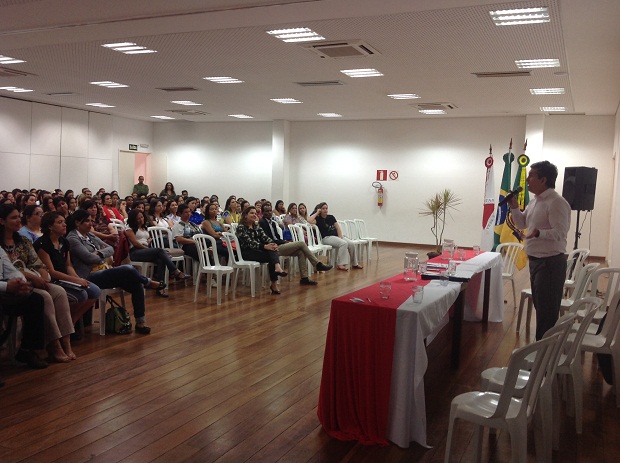 Seminário traz atividades que visam aprimorar as ações pedagógicas para nortear o trabalho da educação inclusiva na região. Foto: Crovymara Batalha