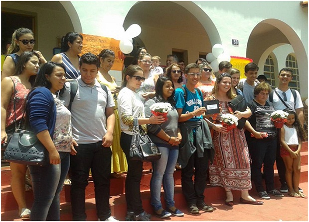 O trabalho ‘Promoção da Iniciação Científica na E.E. Domingos Justino Ribeiro através da Elaboração de Práticas Experimentais com Materiais Alternativos’ foi um dos destaques da mostra. Foto: Divulgação