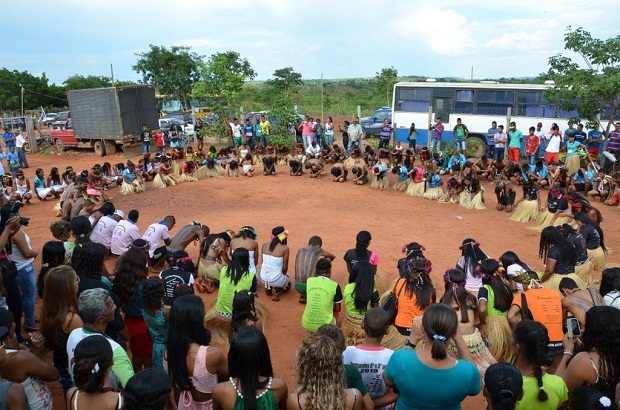 Para o povo Xakriabá, o momento de formatura para o povo Xakriabá é considerado um ritual de passagem. Foto:  João da Conceição Xakriabá