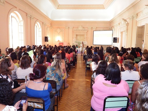 Cerca de 300 educadores participaram do encontro. Foto: SRE Metropolitana B