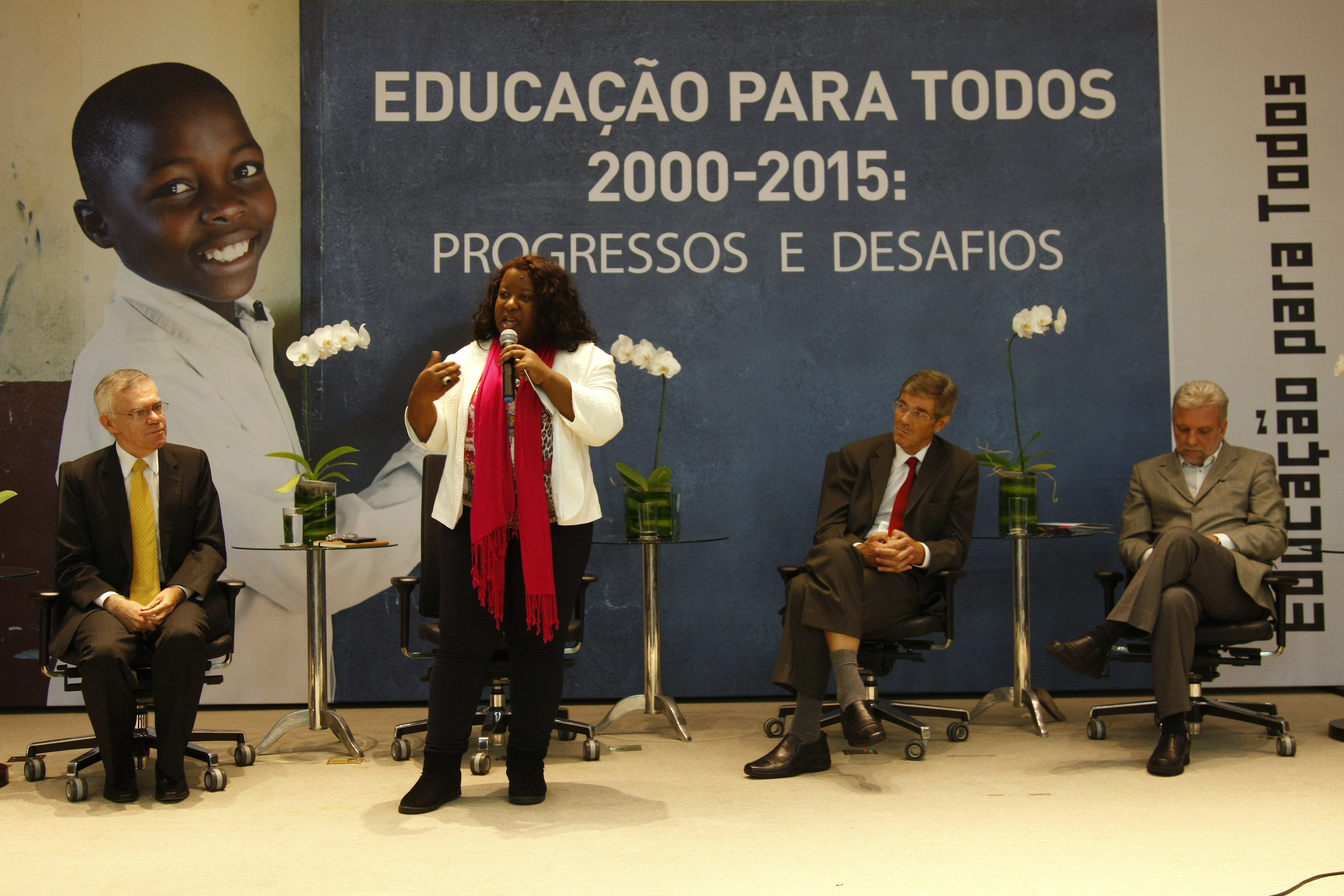 Secretária de Educação Macaé Evaristo durante divulgação do Relatório de Monitoramento Global de EPT 2015 (RMG) “Educação para Todos 2000-2015: progressos e desafios”, da Unesco. Crédito: ©UNESCO/Marri Nogueira