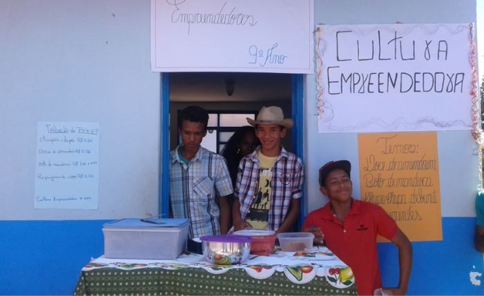 A comercialização de produtos é através de feiras na escola ou na cidade. Foto: Arquivo da Escola