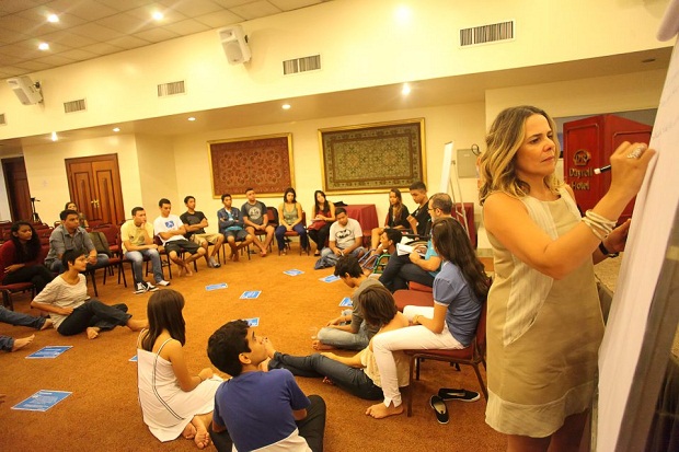 Cerca de 150 jovens participaram da oficina. Foto: Élcio Paraíso