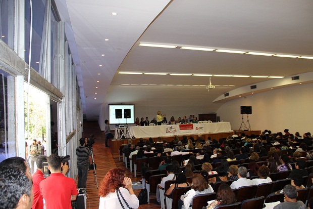 Estadual Central recebeu o 12º Fórum do Plano Estadual de Educação. Foto: Elian Oliveira/ACS-SEE