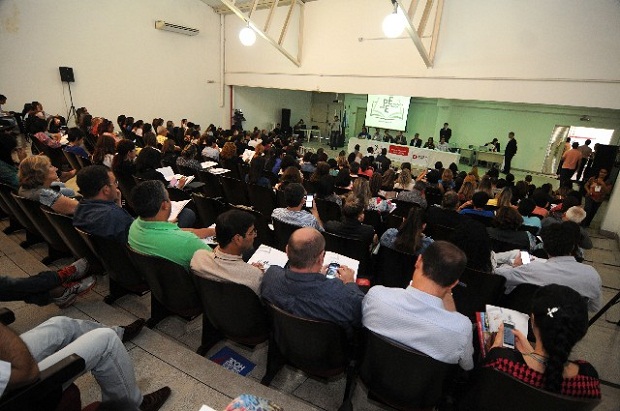 Valorização dos professores, melhoria do Ipsemg e daas escolas foram alguns dos temas abordados - Foto: Guilherme Dardanhan