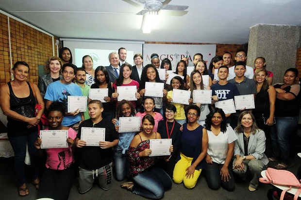 20 estudantes de escolas estaduais foram selecionados  para qualificação promovida pelo Departamento de Estado dos EUA em BH. Foto: Omar Freire/Imprensa MG