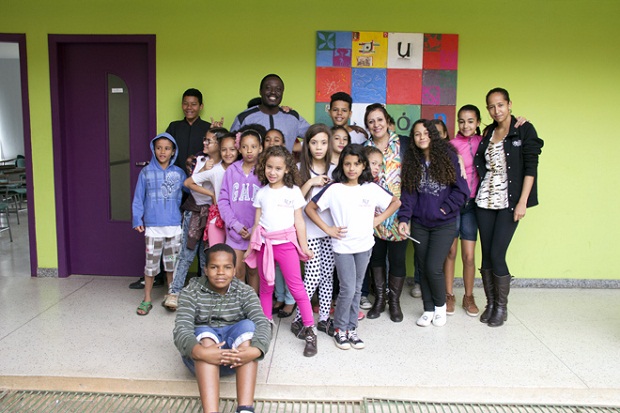 Oficinas foram ministradas pelo nigeriano Olúségun Michael Akínrúlí. Foto: Reinaldo Soares ACS/SEE