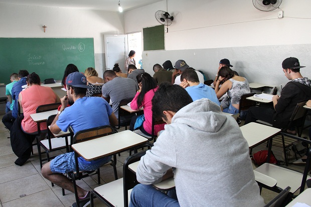 Mutirão realizado esta semana pela Secretaria de Estado de Educação tem cerca de 750 inscritos. Foto: Geanine Nogueira ACS/SEE