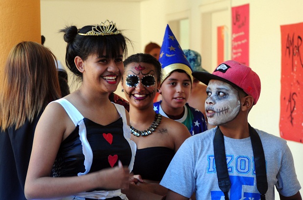 Além da festa, os estudantes que participam da iniciativa também fizeram a abertura da “I Mostra Colabora”. Foto Omar Freire/Imprensa MG