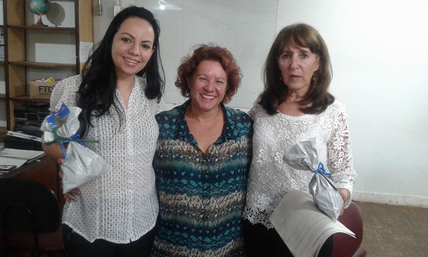 As educadoras Mirtes Naira Volpi, Rosangela Aparecida de Souza e Elaine Giacomelli participaram do Grupo de Trabalho da Escola Estadual Honório Guimarães. Foto: SRE de Uberlândia