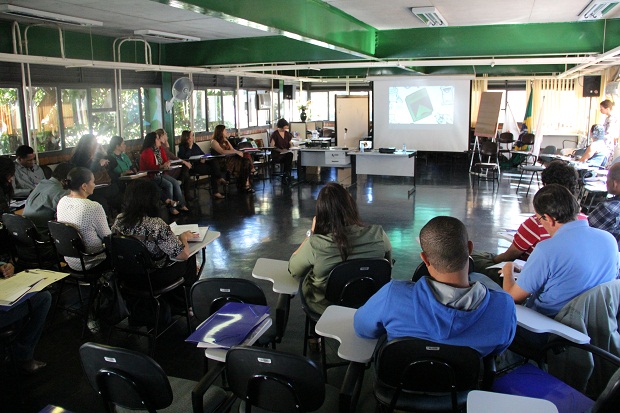 Equipes de 10 escolas participaram de capacitação do Programa Jovens Urbanos. Foto: Elian Oliveira/ACS-SEE