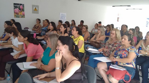 SRE de Patrocínio promoveu, em março, encontro com o tema “A inclusão dos alunos com TGD sob a perspectiva das atribuições dos professores de AEE”. Foto: Divulgação SRE