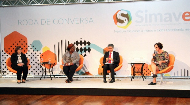 A secretária de Educação, Macaé Evaristo, participou da abertura do evento. Foto: Reinaldo Soares/ACS-SEE