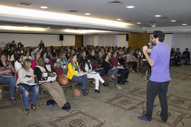 Seminário discutiu proposta para alunos do 4º ao 9º ano. Foto: Reinaldo Soares/ACS-SEE