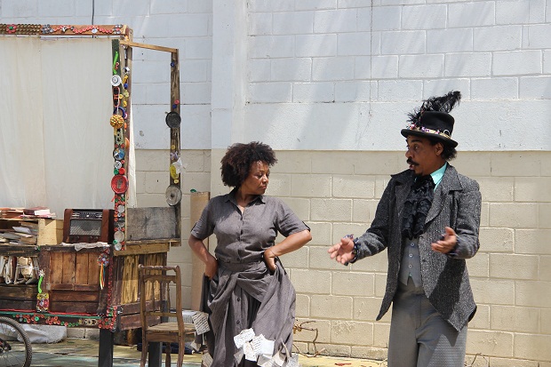 A peça é uma adaptação da obra da autora negra Maria Carolina de Jesus. Foto: Elian Oliveira/ACS SEE