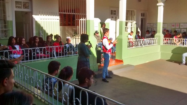 Estudantes discutiram o tema por meio de palestras realizadas na escola. Foto: Arquivo da Escola 