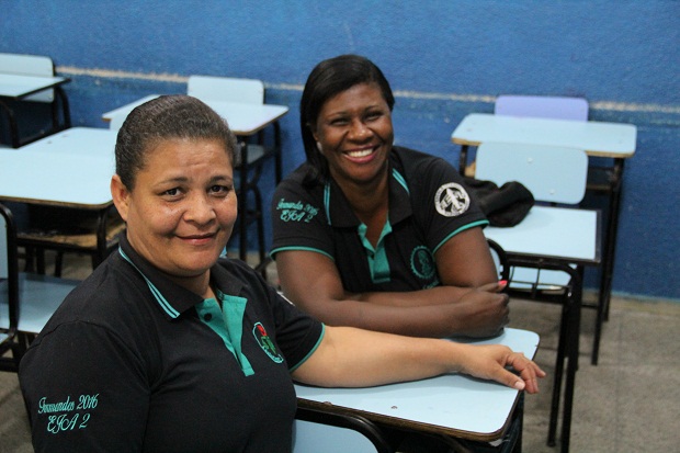 As colegas Vany e Maria de Fátima vão cursar Serviço Social. Foto: Elian Oliveira/ACS-SEE