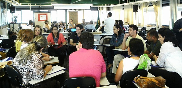 Cerca de 80 profissionais da educação que atuam na Educação de Jovens e Adultos participam do encontro. Foto: Divulgação Diretoria de Educação de Jovens e Adultos 