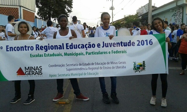 A caminhada seguiu até o local de abertura do encontro. Foto: Divulgação/SRE