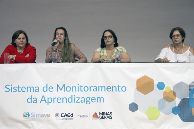 Lançamento aconteceu no auditório do Colégio Estadual Central. Foto: Reinaldo Soares/ACS-SEE