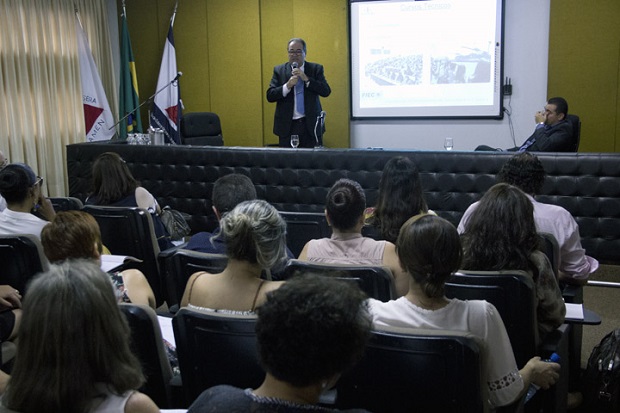 Encontro tratou de políticas públicas para qualificação, cenários e principais desafios da área. Foto: Reinaldo Soares/ACS-SEE