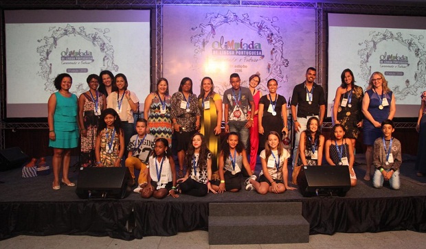 Natália é aluna do 6º ano do Ensino Fundamental da Escola Estadual Lauro Machado, no município de Turmalina. Foto: Diivulgação Olimpíada de Língua Portuguesa