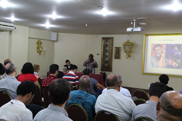 Secretária Macaé falou de políticas públicas para a educação. Foto: Elian Oliveira/ACS