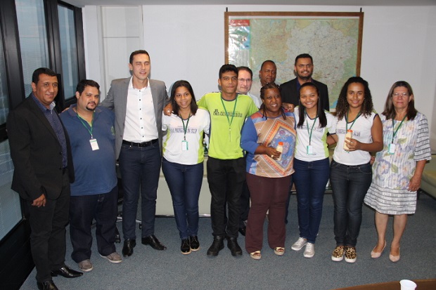 Estudantes do ensino médio da Escola Estadual João Rodrigues da Silva, em Prudente de Morais, foram recebidos pela Secretária de Educação. Foto: Elian Oliveira/ACS-SEE