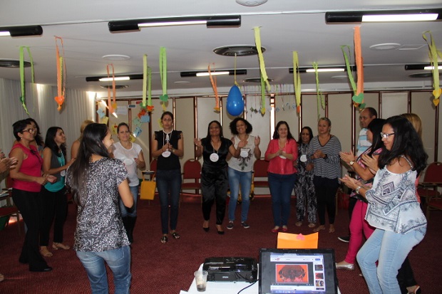 Na dinâmica 'Corpo em Movimento', participantes dançam carimbó. Foto: William Campos Viegas