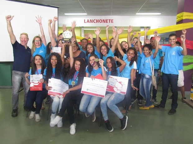 Equipe campeã da Olimpíada de Matemática. Foto: Arquivo SRE Metropolitana C