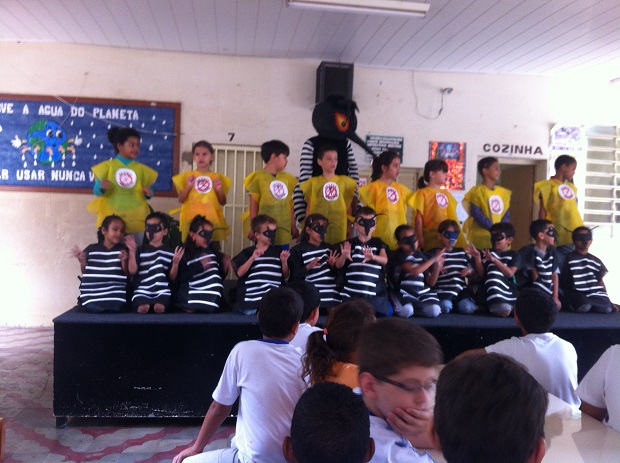 Em presidente Olegário os estudantes participaram ativamente. Foto: Arquivo da Escola.