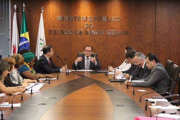 Secretária de Educação participou do evento que reuniu várias autoridades e agentes públicas. Foto: Elian Oliveira/ACS-SEE