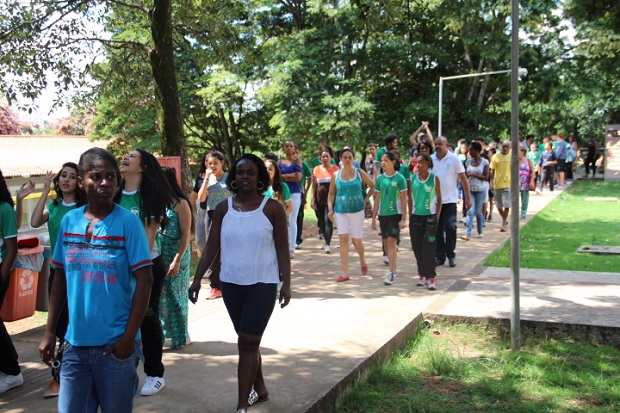 Familiares e estudantes conheceram a infraestrutura do PlugMinas. Foto: Elian Oliveira/ACS-SEE