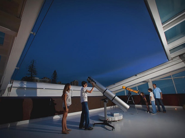 O Espaço dispõe de dois telescópios. Foto Divulgação  Espaço Conhecimento/UFMG
