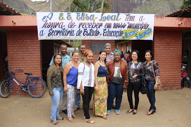 A Escola Estadual Elisa Leal também foi representada por professores, gestores e estudantes na visita da secretária aos municípios. Foto: William Viegas - ACS/SEEMG