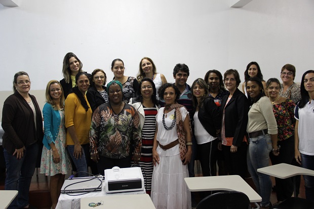 A secretária visitou a sede da SRE de Teófilo Otoni e conversou com diretores, supervisores, analistas e inspetores. Foto: Willliam Viegas (ACS/SEEMG)