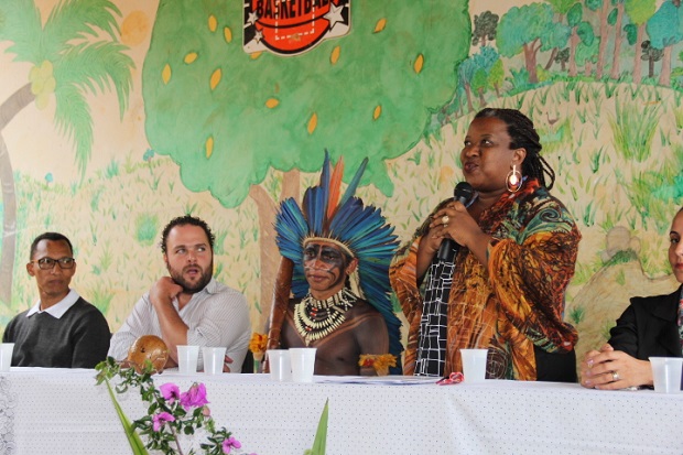 Secretária de Educação participa de encontro na aldeia Xucuru Kariri Warkanã Aruanã, no município de Caldas, Sul de Minas Gerais. Foto: Eric Samuel ACS/SEE.