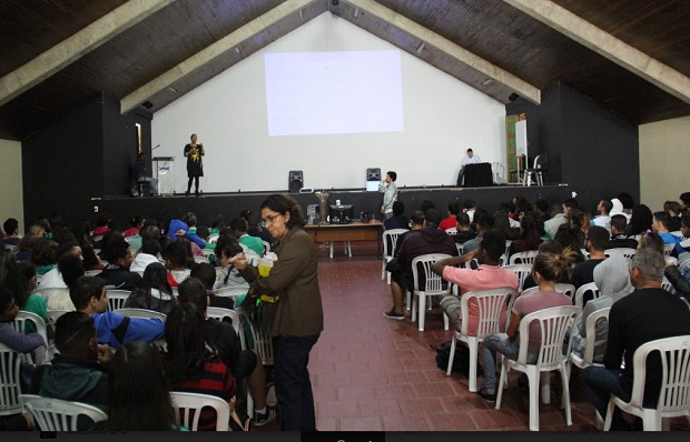 Destinado à juventude, o evento teve como objetivo orientar os jovens sobre empreendedorismo e como se preparar para o mercado de trabalho. Foto: Elian Oliveira (ACS/SEEMG)