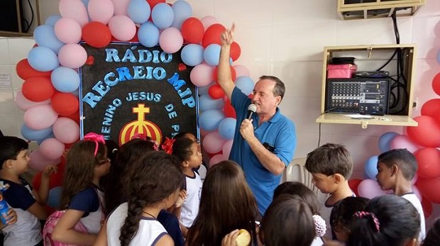 A estreia foi no dia 31 de março, com a presença do radialista da cidade Geraldo Araújo. Foto: Divulgação
