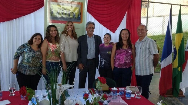 A Escola Estadual Professora Haydée de Souza Abreu, de Timóteo, conquistou o desafio com uma foto dos alunos simulando a evolução humana. Foto: Divulgação