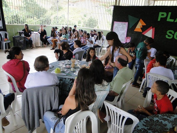 O café, produto da cultura local, foi o tema do trabalho interdisciplinar. Foto: Arquivo da Escola