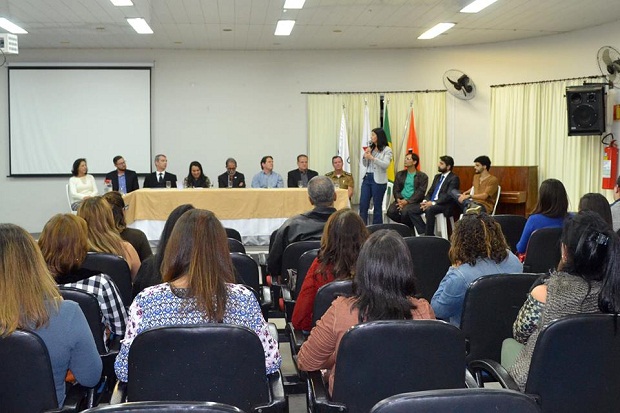 Iniciativa foi apresentada em coquetel realizado na unidade Divinópolis da UEMG. Foto: Elvis Gomes (Assessoria de Comunicação UEMG Divinópolis) 