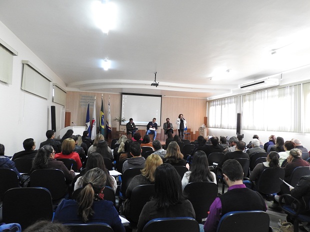 O evento objetivou fomentar as práticas de ensino de Sociologia e Filosofia no ambiente escolar e estimular o protagonismo juvenil nas escolas públicas. Foto: Rebeca Fonseca/SRE Itajubá