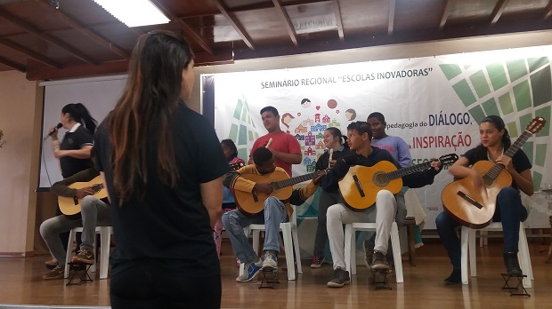 O Conservatório de Leopoldina participou com orquestra de alunos da APAE. Foto: Arquivo da SEE