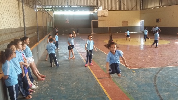 O esporte melhora a auto estima dos estudantes. Foto: Arquivo da Escola