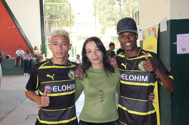 A diretora da Escola Estadual Hilton Rocha disse que a mobilização dos alunos e profissionais da educação foi muito positiva. Elian Oliveira/ACS-SEE