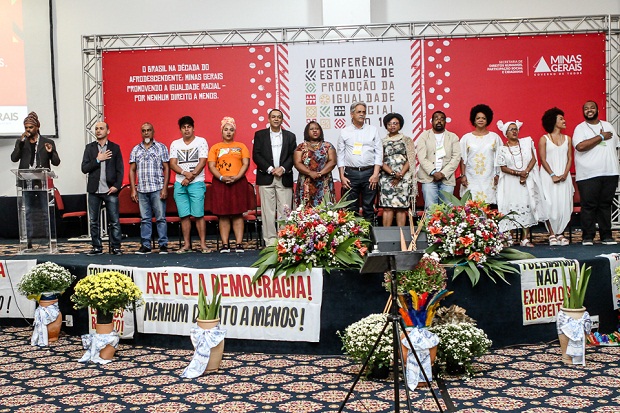 O evento reuniu representantes das populações negras, de comunidade e povos tradicionais, como quilombolas e indígenas, de diversas etnias, como ciganos e judeus, além de várias expressões religiosas. Foto: Rafael Gaia