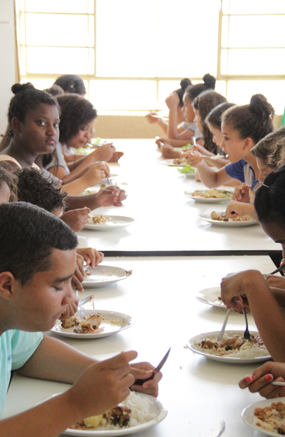 Alimentação adequada é fundamental no desenvolvimento da Educação Integral. Foto: Eric Abreu (ACS/SEE-MG)